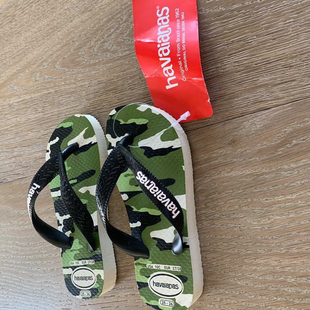 Havaiana Beige/Black flip flops